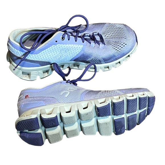 Women’s On Running On Cloud Sneakers Size 5 Purple - Picture 4 of 5